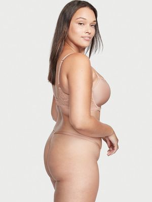 Panty V-String con Encaje