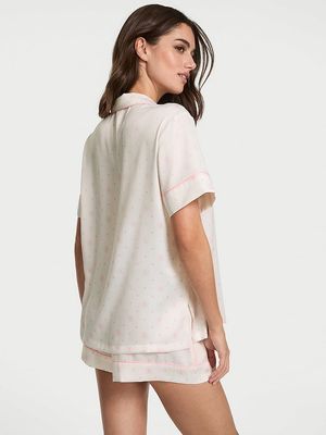 Conjunto con Pijama Corta de Satén Brillante